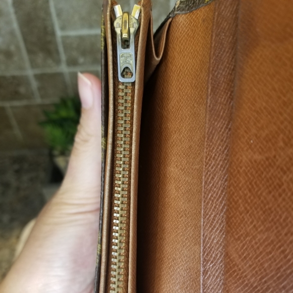 SOLD Louis Vuitton Monogram Porte Monnaie Billets Tresor Bifold Wallet - Picture 9 of 14